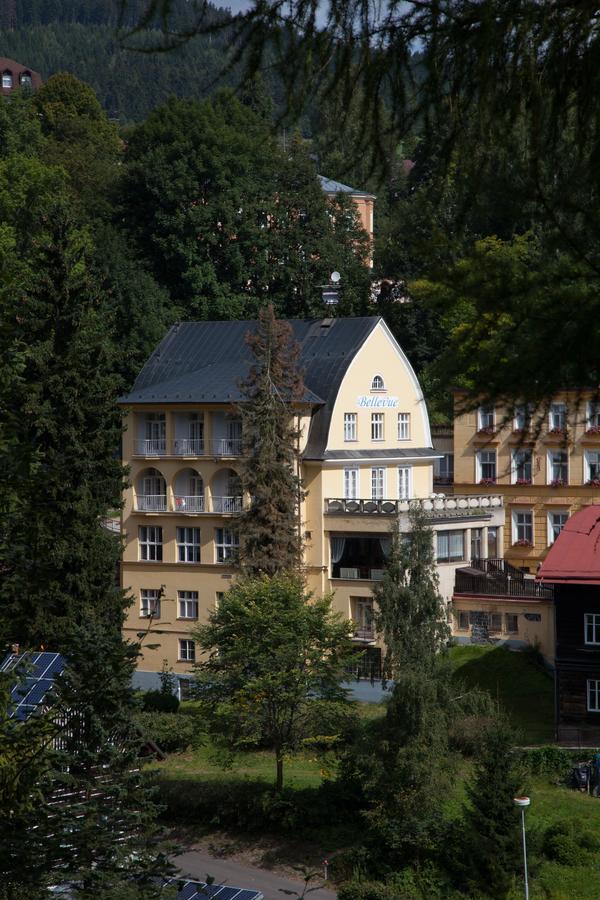 Отель Bellevue Янське Лазне Экстерьер фото